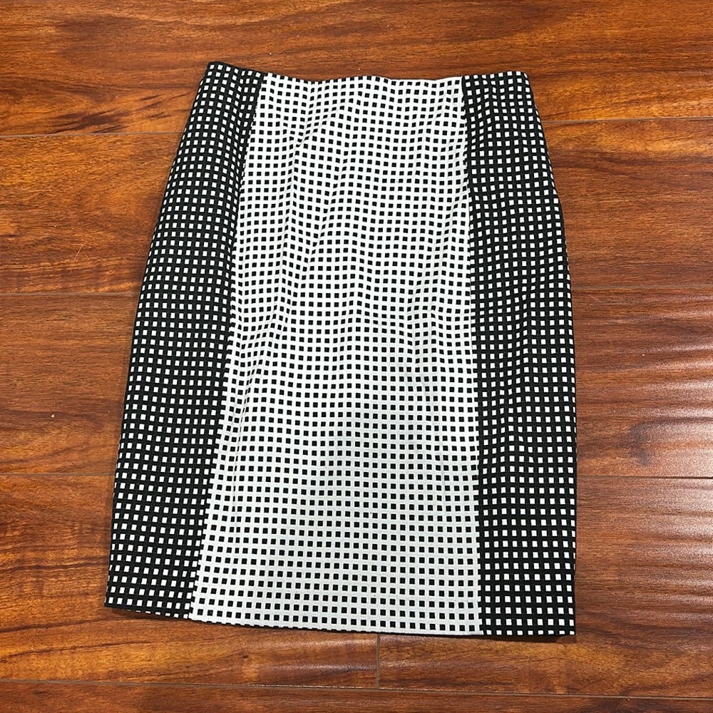 Women’s skirt